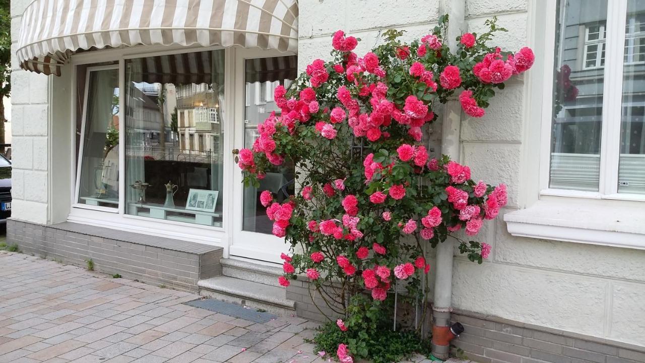 Hotel&Café KleinerGrünauer Bad Salzuflen Exterior foto